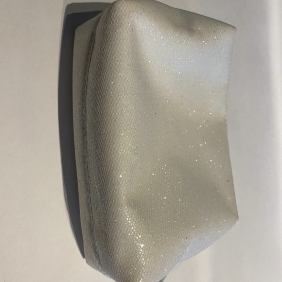 Bundle of 5 Black/White/Blue Travel Makeup Bags - RMS Beauty, Sephora, Clarins - Picture 2 of 6